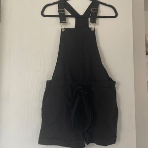 Black overalls, nwot large but fits probably 2 sizes down